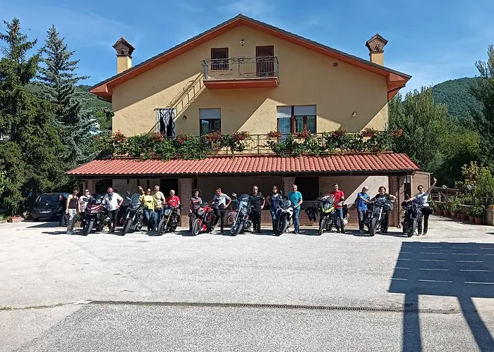 Фермерский дом Le Stanze Di Bacco Cagnano Amiterno